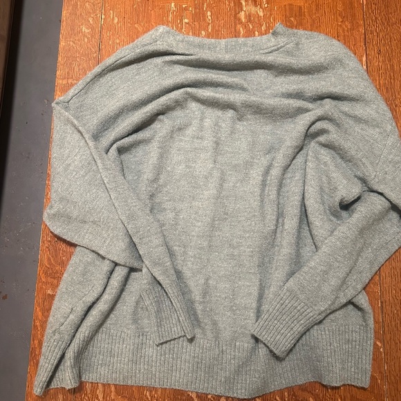 H&M Sweater - Picture 3 of 3